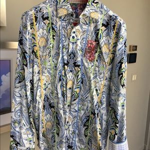 Gorgeous Robert Graham Embroidered Shirt